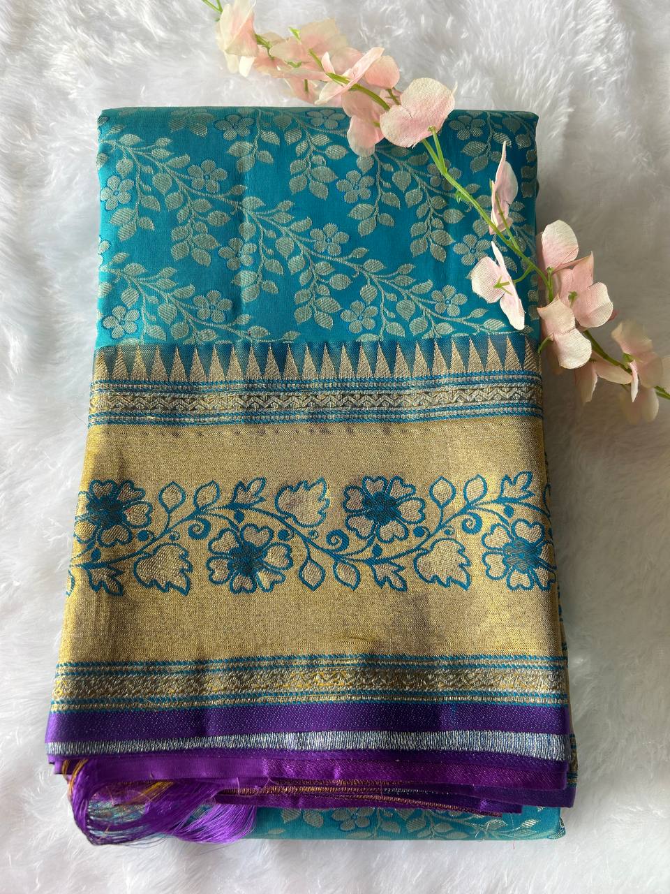 Sky blue pure handloom kanchipuram silk saree with 1g zari