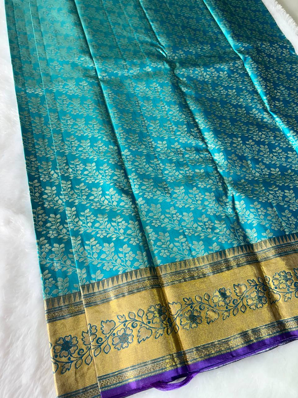 Sky blue pure handloom kanchipuram silk saree with 1g zari