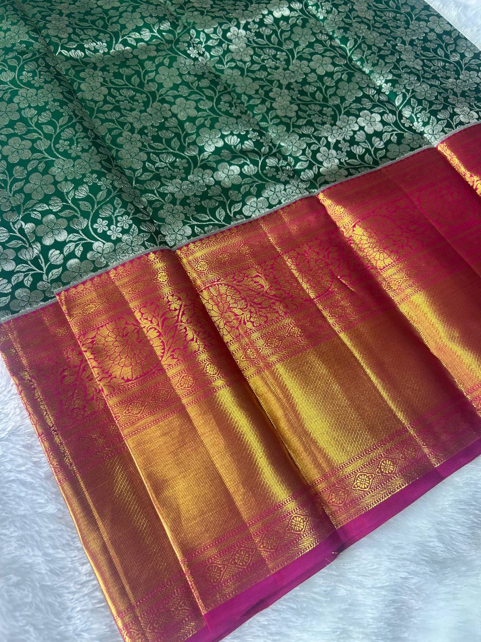 Green Pure Kanchivaram Silk Saree with 2g Zari