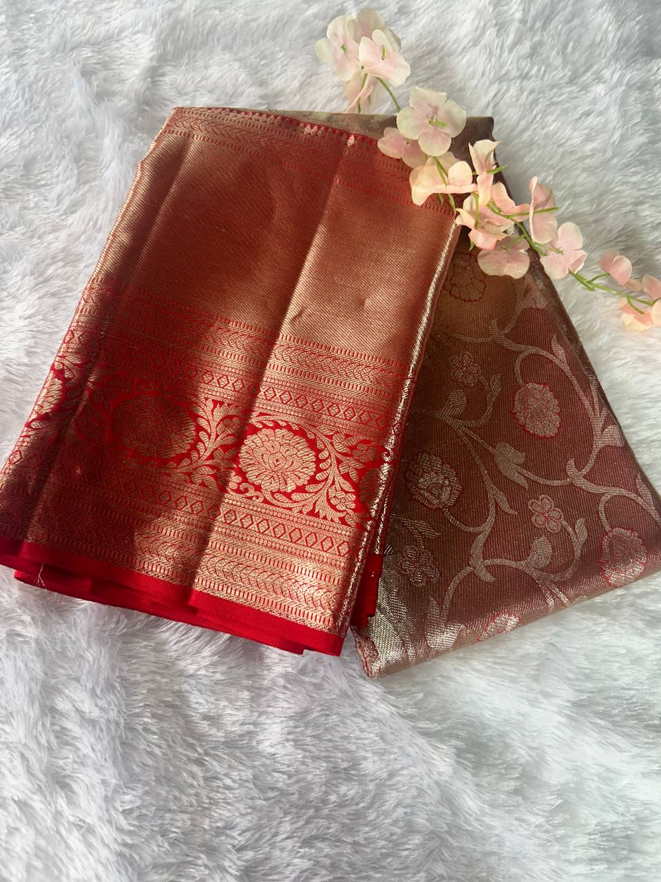 Beautiful Red Colour Pure Kanchipuram Silk Saree with 2g Zari