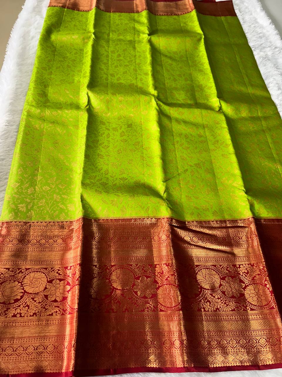 Parrot Green Pure Kanchipuram Silk Saree