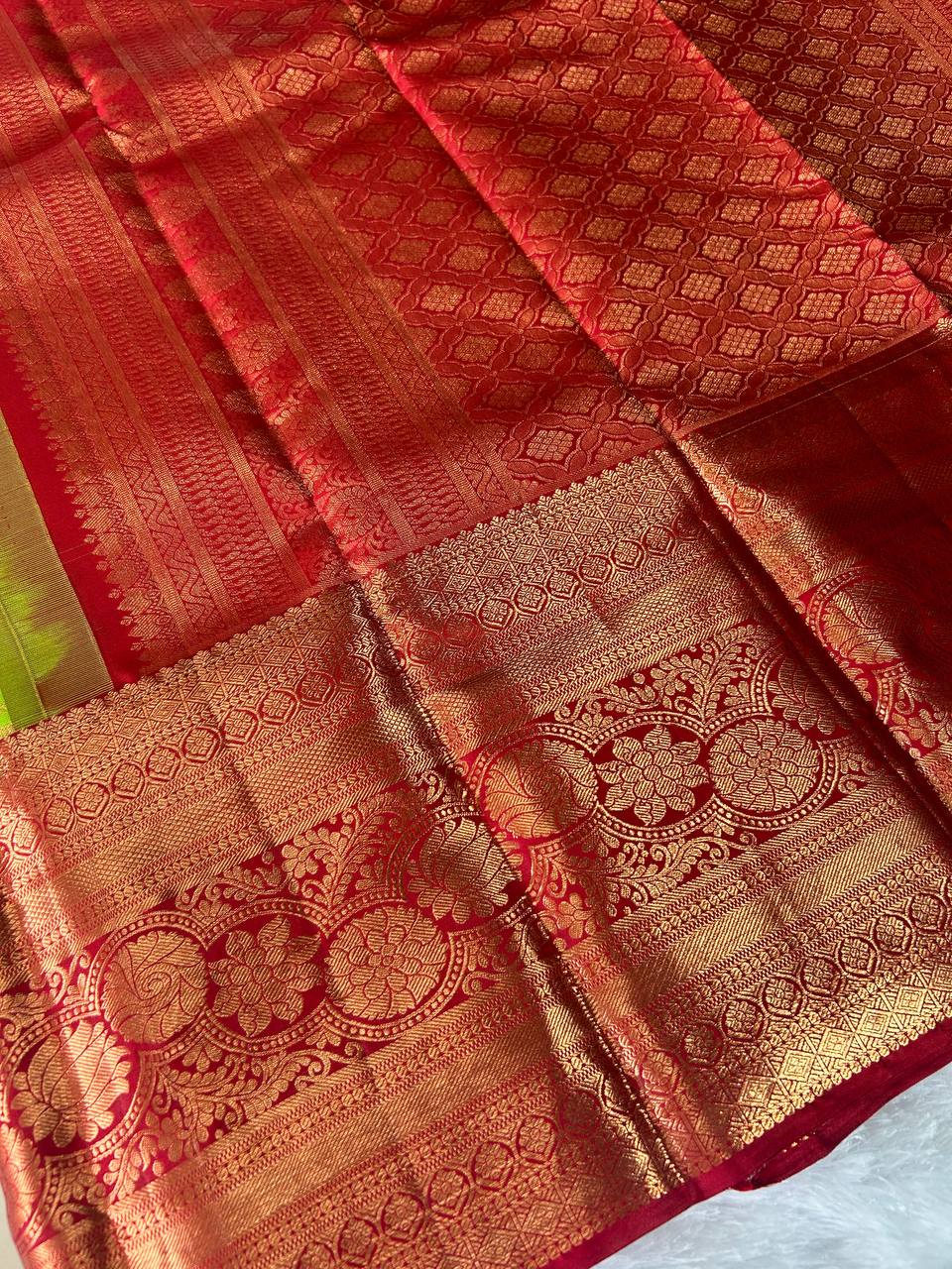 Parrot Green Pure Kanchipuram Silk Saree