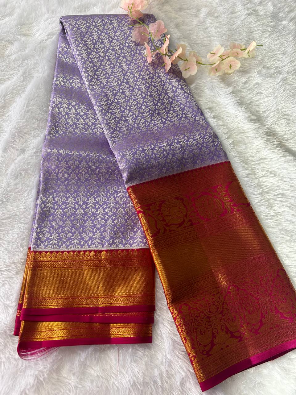 Lavender Colour Pure Kanchivaram Silk Saree with 2g Zari